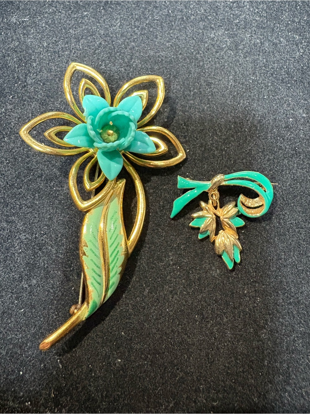 Vintage Floral Brooch and Clip Set with Turquoise Accents Gold-tone